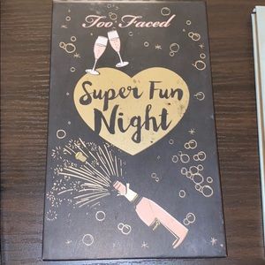 Too faced makeup pallet